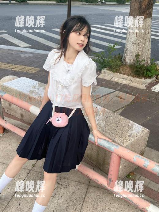 www.17吃瓜网站官网，看尽娱乐圈里的大瓜事件