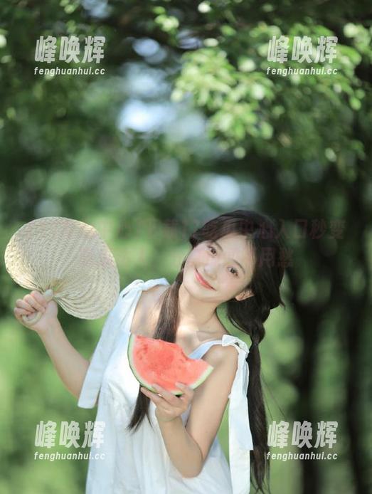 下载17吃瓜中心入口秒变吃瓜达人，分享瓜闻不用愁