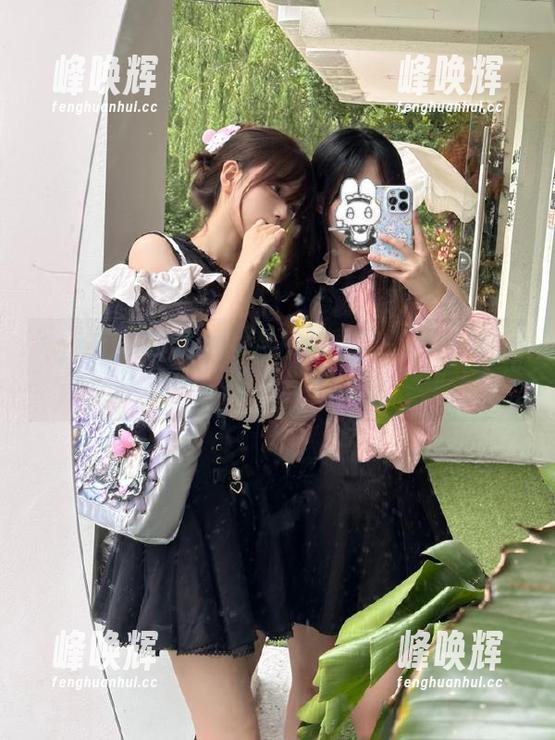 51吃瓜群众网页聚集最火爆娱乐瓜