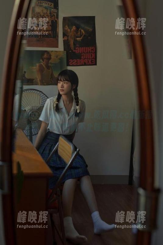 www.吃瓜网.cc最新报道，少女吃瓜不止味道更甜！