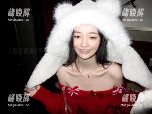 每日黑料 不得不说,每日黑料的视频内容让妹子我一边吃瓜一边笑喷!