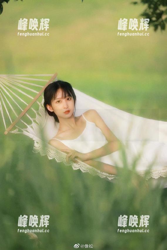 访问黑料爆料站网页，苹果版帮你轻松追踪娱乐圈最新黑料！