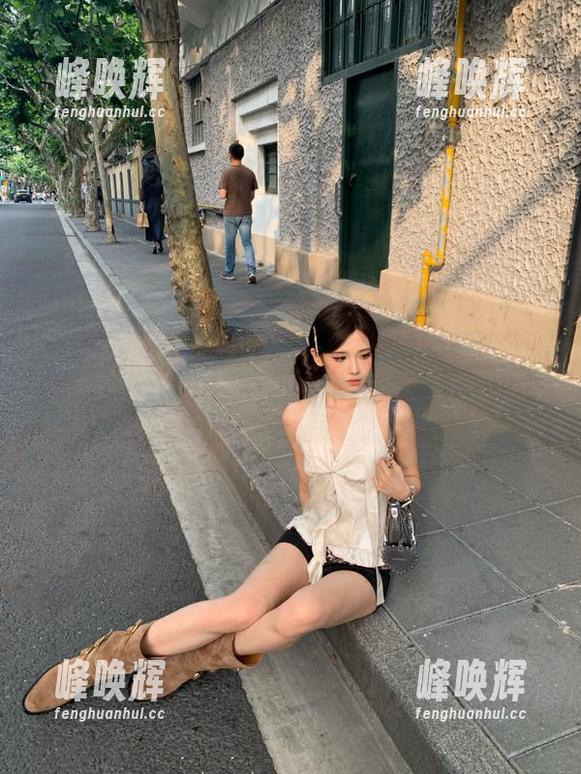 黑料网网址焕新首页更新，让你一手掌握娱乐圈动态！