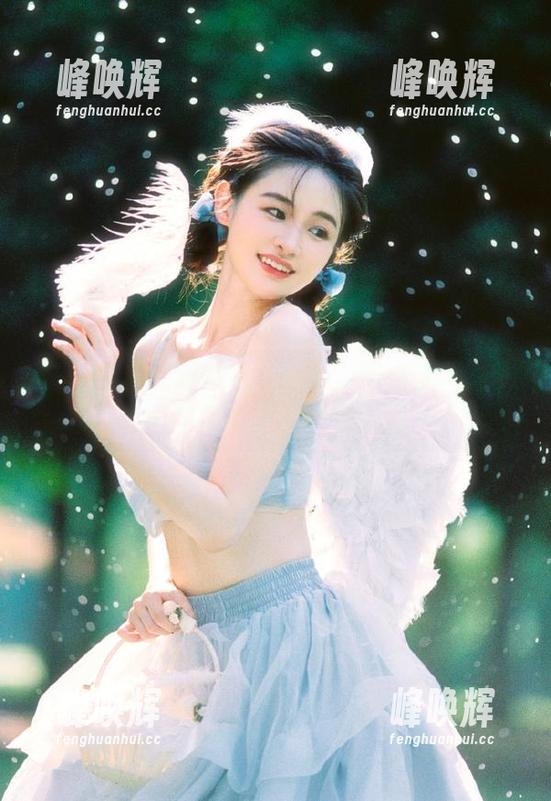 想知道明星们的真实生活吗？安卓用户在黑社料找到答案！